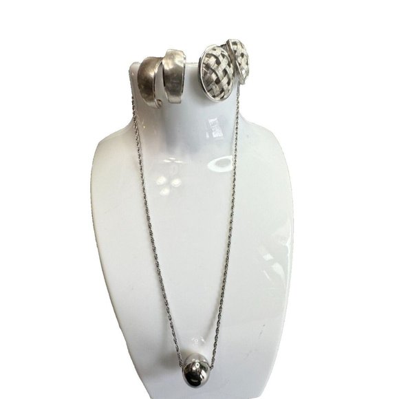 Vintage Lot 3 Crown Trifari Silverplate Jewelry Pieces Necklace Clip On Earrings - Picture 1 of 10